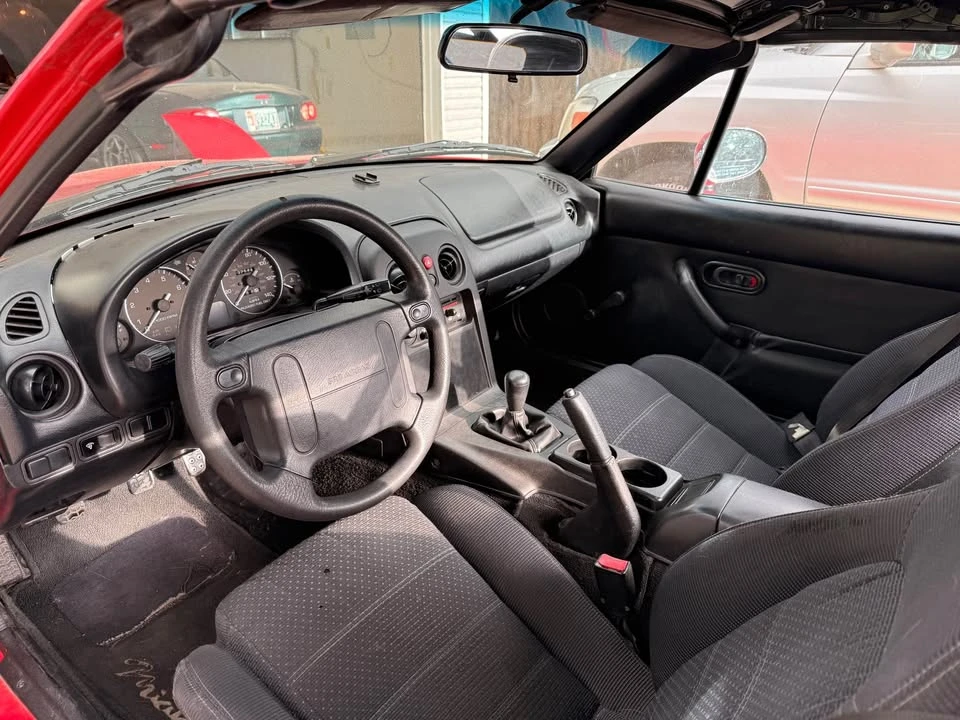 1994 Mazda NA MX-5 Miata - Image 6 of 8