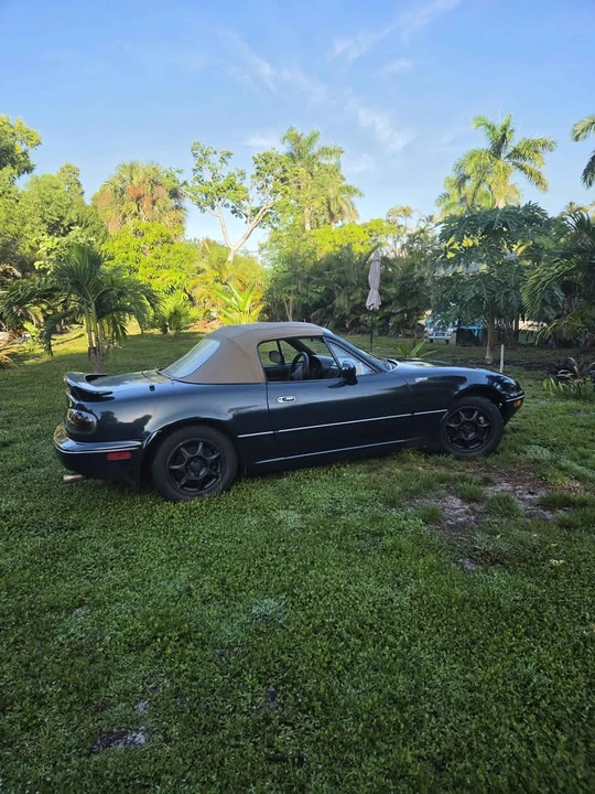 1994 Mazda NA MX-5 Miata - Image 3 of 18