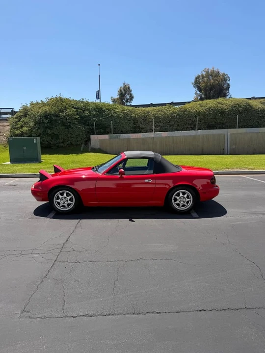 1994 Mazda NA MX-5 Miata - Image 2 of 9