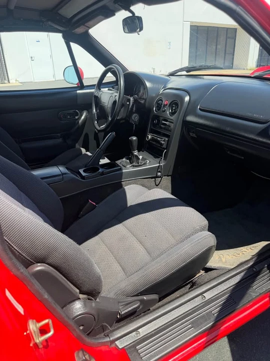 1994 Mazda NA MX-5 Miata - Image 9 of 9
