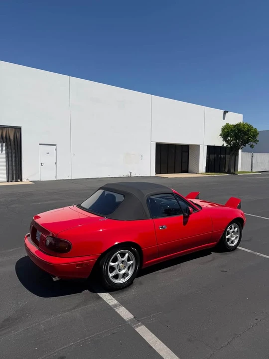 1994 Mazda NA MX-5 Miata - Image 5 of 9