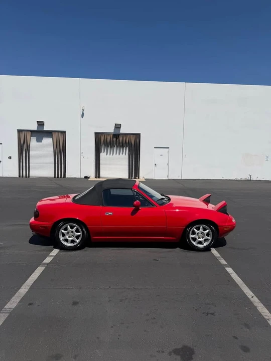 1994 Mazda NA MX-5 Miata - Image 8 of 9