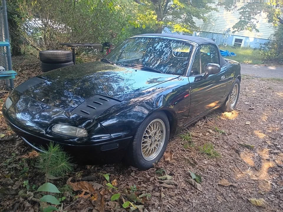 1994 Mazda NA MX-5 Miata - Image 2 of 11