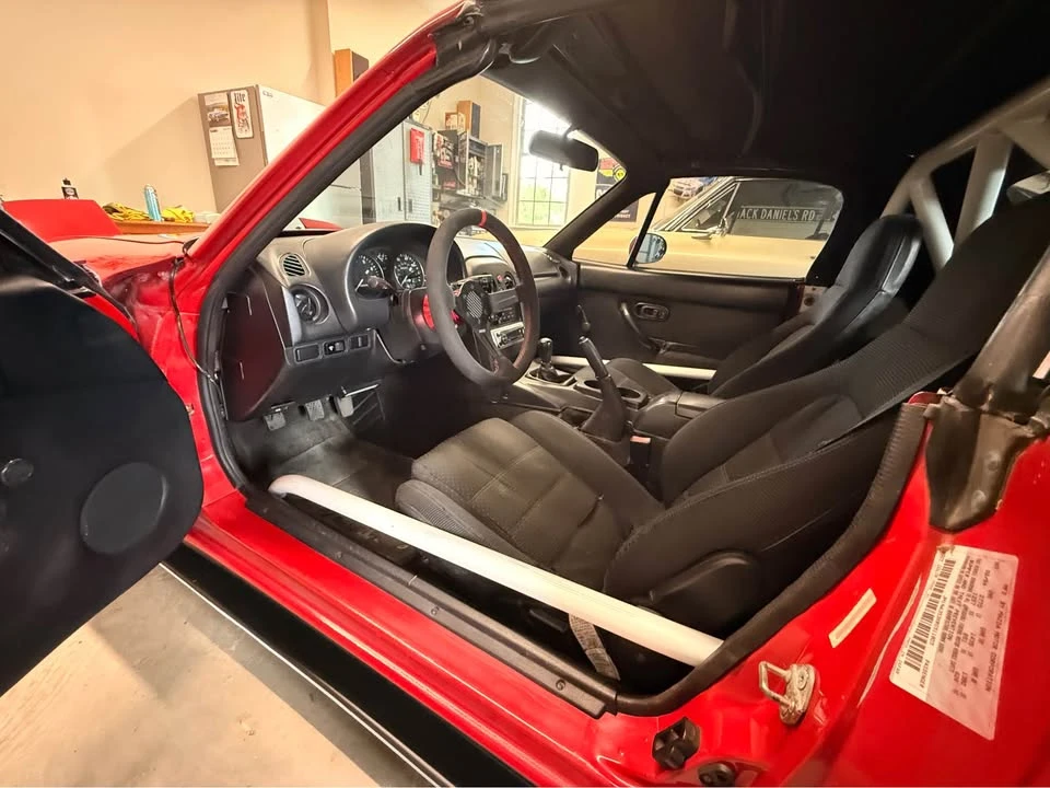 1994 Mazda NA MX-5 Miata - Image 9 of 15