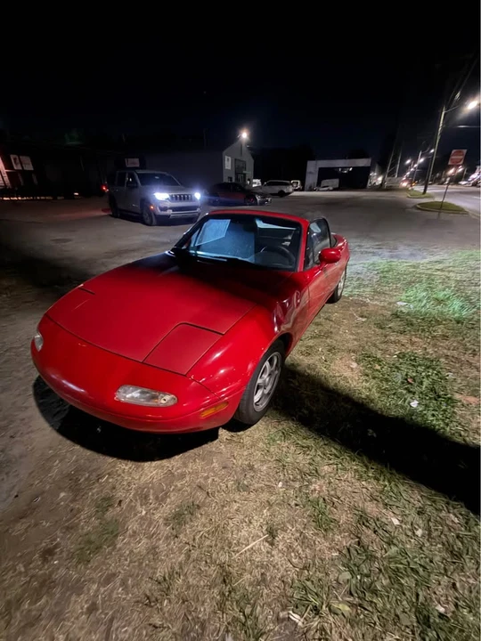 1994 Mazda NA MX-5 Miata - Image 9 of 15