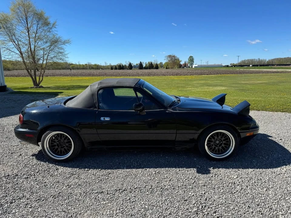 1994 Mazda NA MX-5 Miata - Image 2 of 13