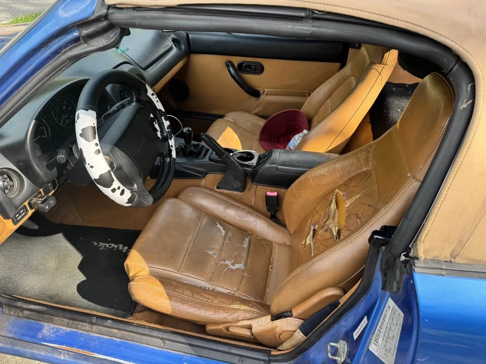 1994 Mazda NA MX-5 Miata - Image 8 of 16