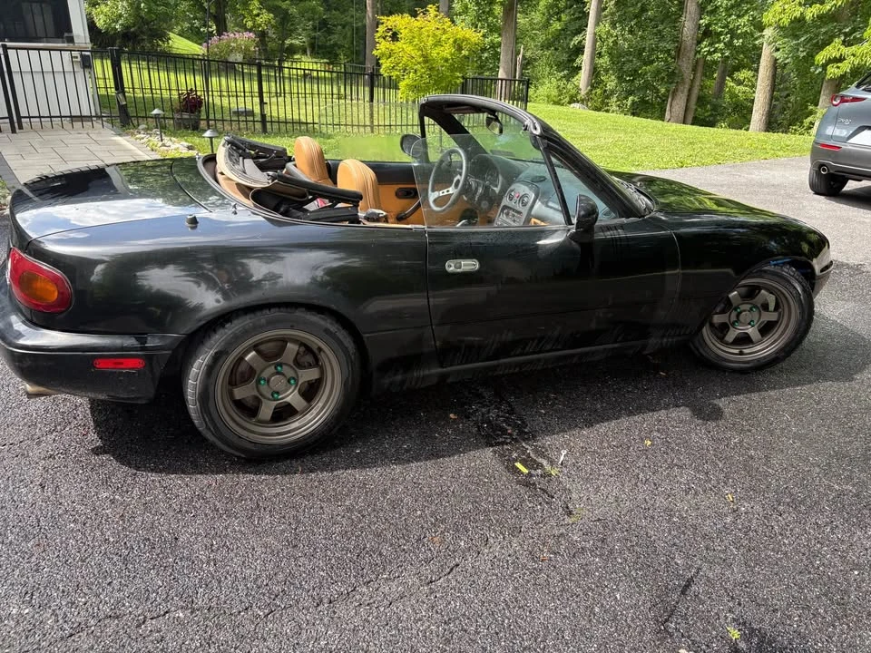 1994 Mazda NA MX-5 Miata - Image 4 of 9