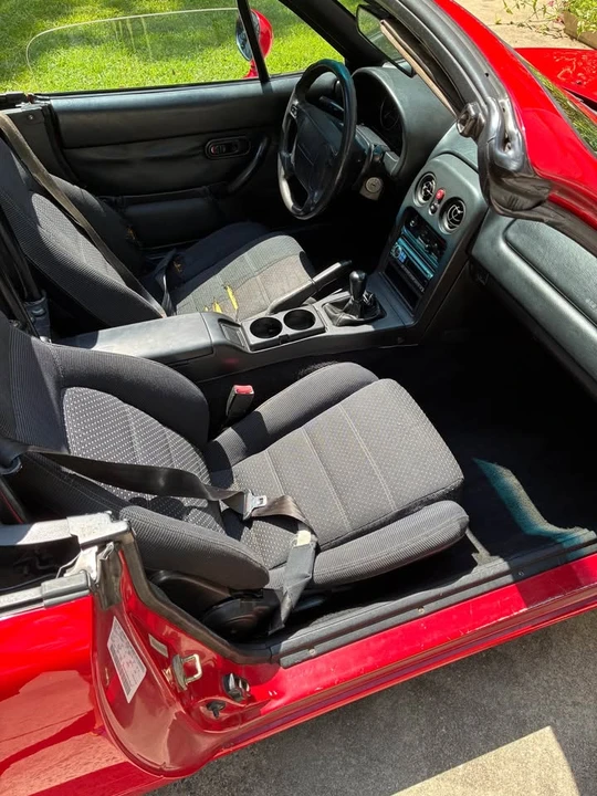 1994 Mazda NA MX-5 Miata - Image 8 of 13