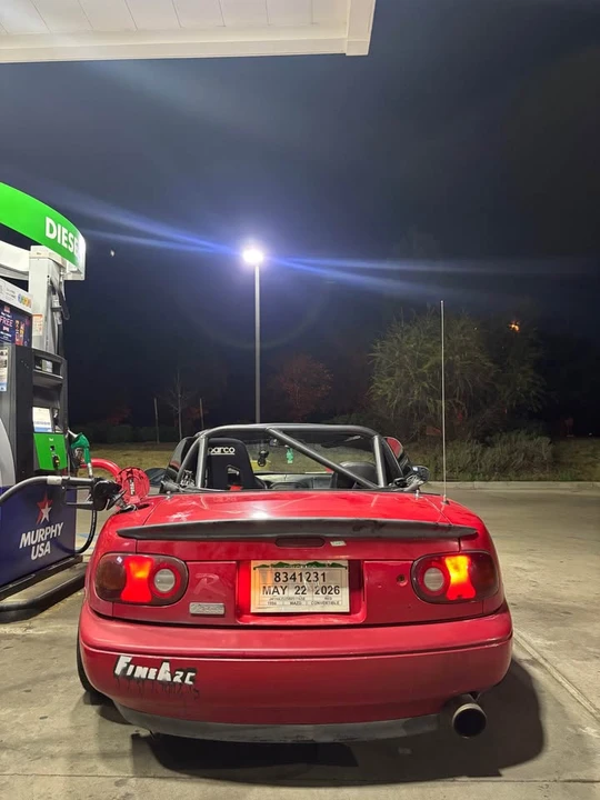 1994 Mazda NA MX-5 Miata - Image 9 of 18