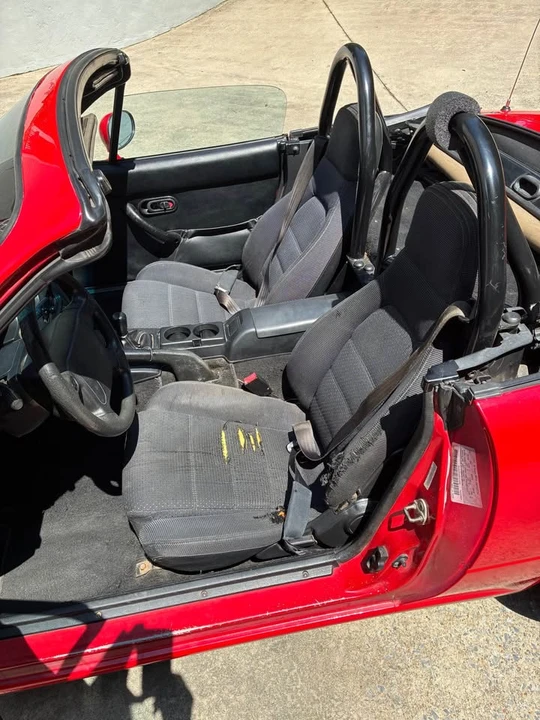 1994 Mazda NA MX-5 Miata - Image 6 of 13