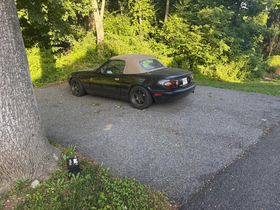 1994 Mazda NA MX-5 Miata - Image 9 of 9