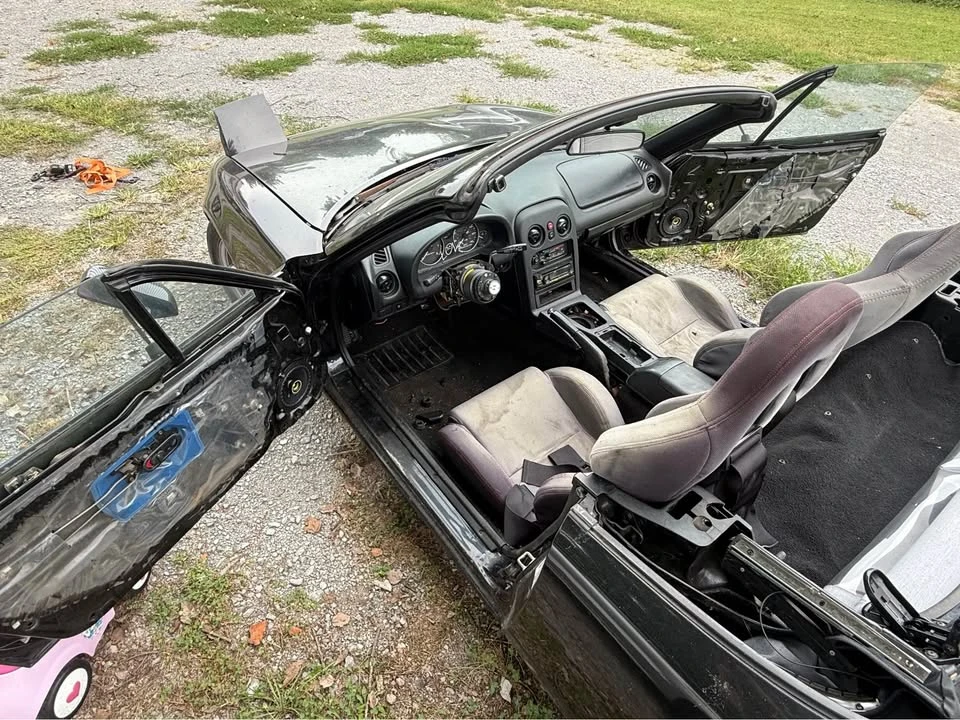 1994 Mazda NA MX-5 Miata - Image 5 of 8