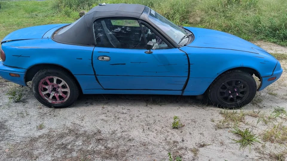 1994 Mazda NA MX-5 Miata - Image 9 of 13