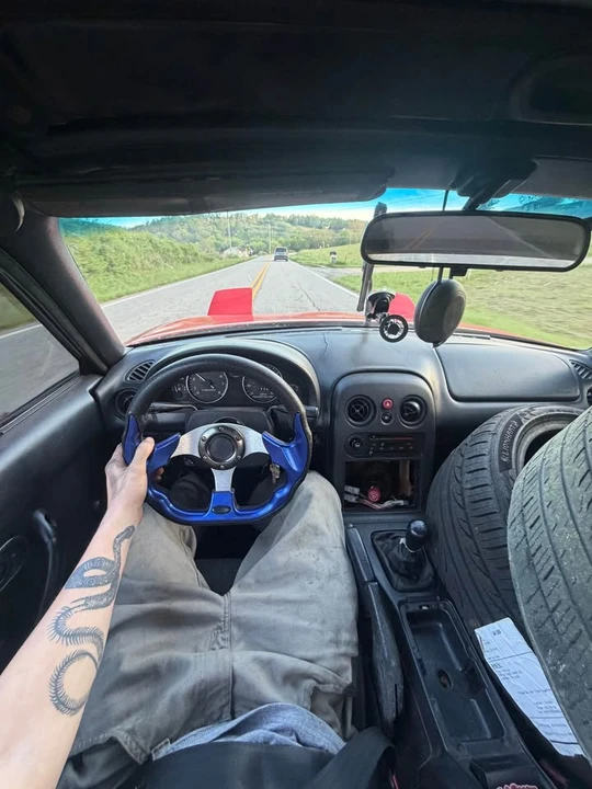 1994 Mazda NA MX-5 Miata - Image 6 of 8
