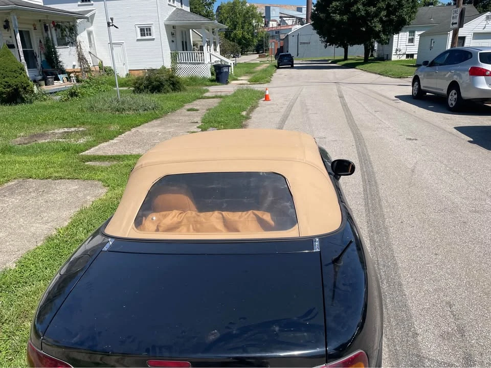 1994 Mazda NA MX-5 Miata - Image 2 of 5