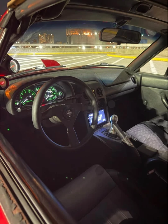 1994 Mazda NA MX-5 Miata - Image 9 of 15