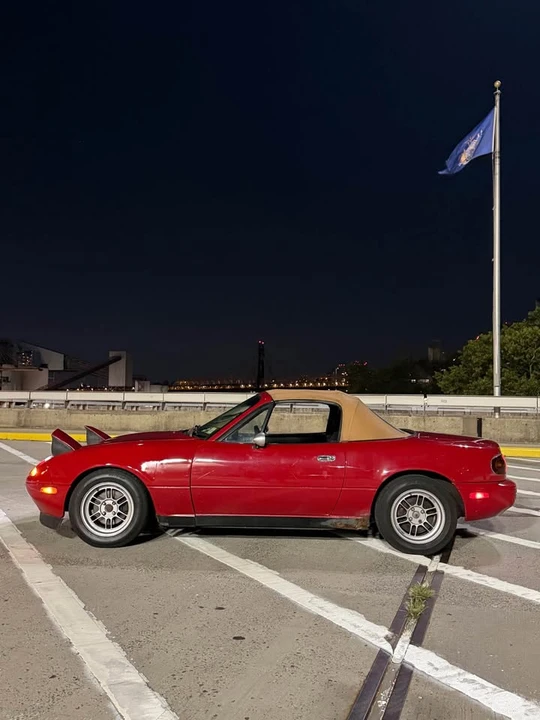 1994 Mazda NA MX-5 Miata - Image 6 of 15
