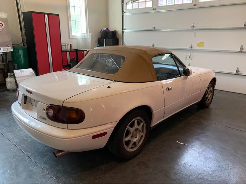 1994 Mazda NA MX-5 Miata - Image 16 of 19