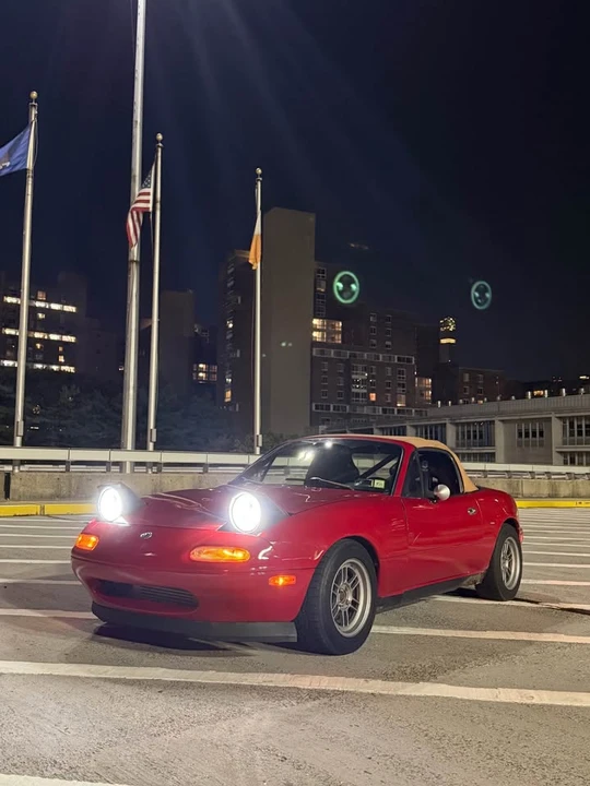 1994 Mazda NA MX-5 Miata - Image 5 of 15