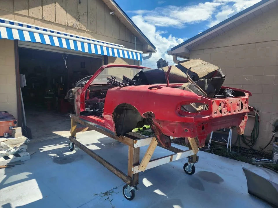 1994 Mazda NA MX-5 Miata - Image 5 of 10