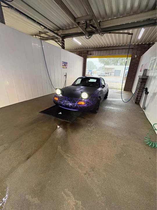 1994 Mazda NA MX-5 Miata - Image 9 of 16