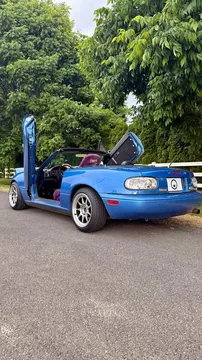 1994 Mazda MX-5 Convertible 2D