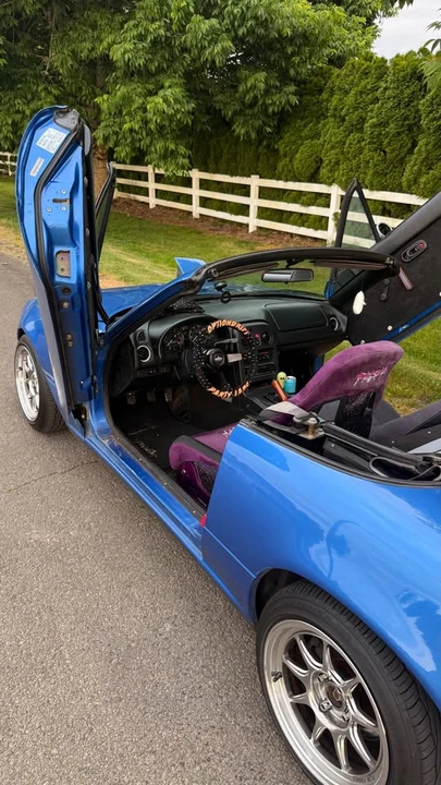 1994 Mazda NA MX-5 Miata - Image 3 of 4
