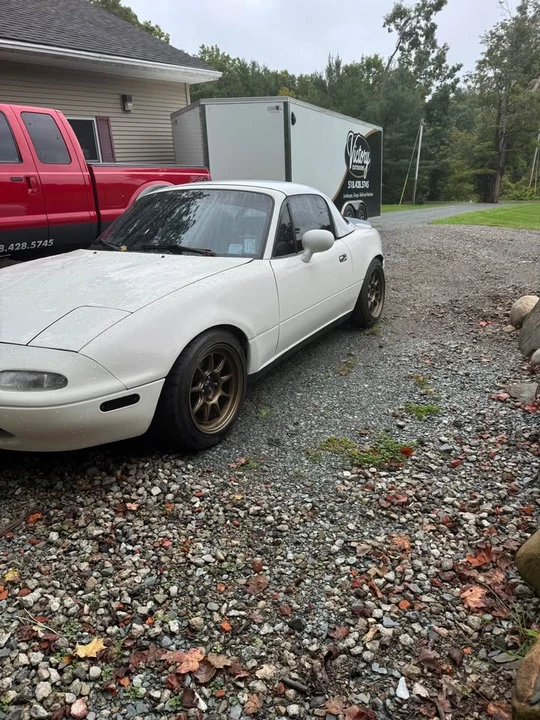 1994 Mazda NA MX-5 Miata - Image 2 of 5