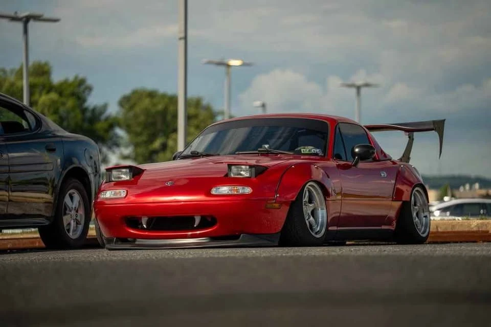 1994 Mazda NA MX-5 Miata - Image 2 of 2