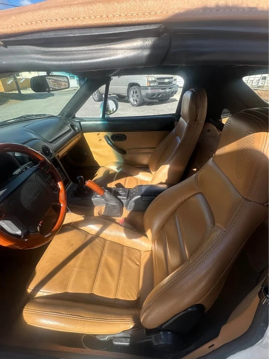 1994 Mazda NA MX-5 Miata - Image 7 of 7