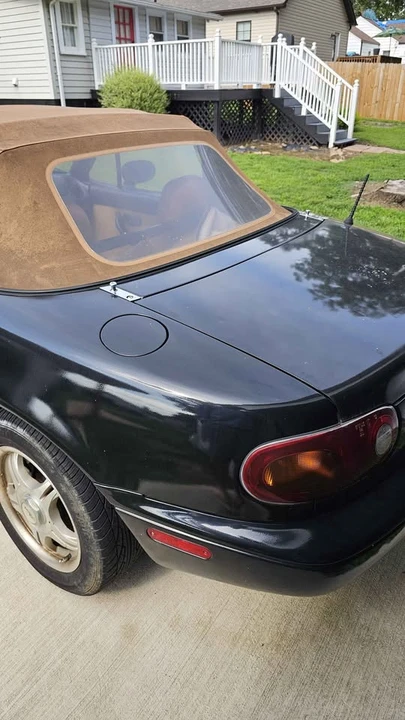 1994 Mazda NA MX-5 Miata - Image 4 of 8