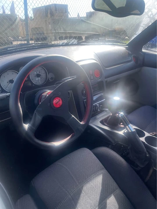 1994 Mazda NA MX-5 Miata - Image 5 of 6