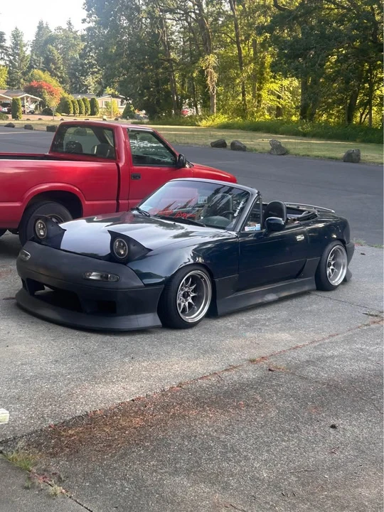 1994 Mazda NA MX-5 Miata - Image 5 of 15