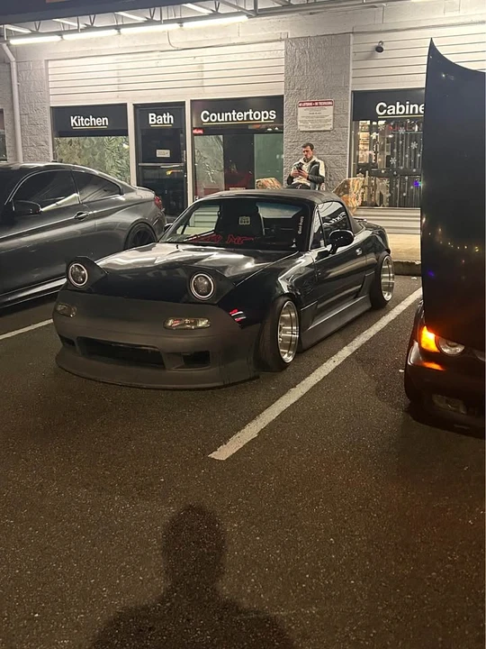 1994 Mazda NA MX-5 Miata - Image 2 of 15