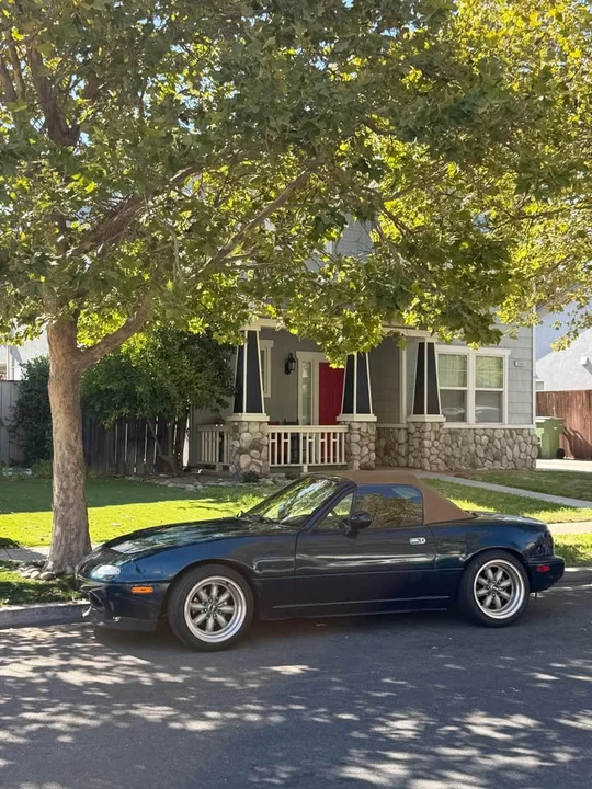 1994 Mazda NA MX-5 Miata - Image 2 of 7
