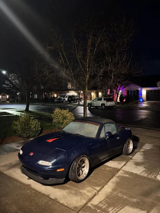 1994 Mazda NA MX-5 Miata - Image 6 of 7