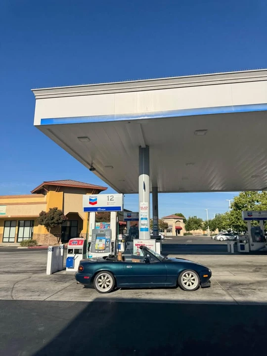 1994 Mazda NA MX-5 Miata - Image 5 of 7