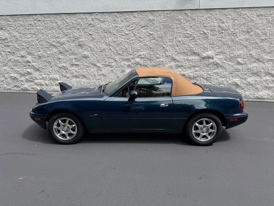 1994 Mazda NA MX-5 Miata - Image 4 of 17