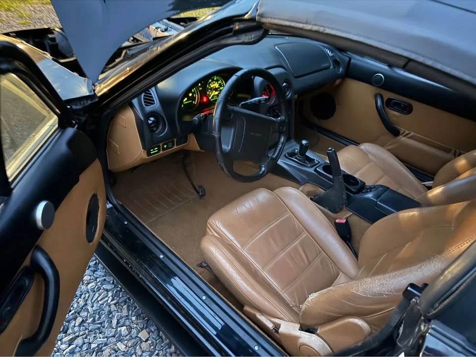 1994 Mazda NA MX-5 Miata - Image 7 of 10