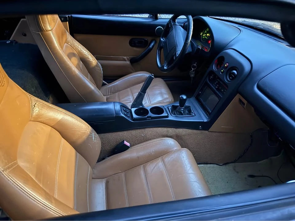 1994 Mazda NA MX-5 Miata - Image 6 of 10