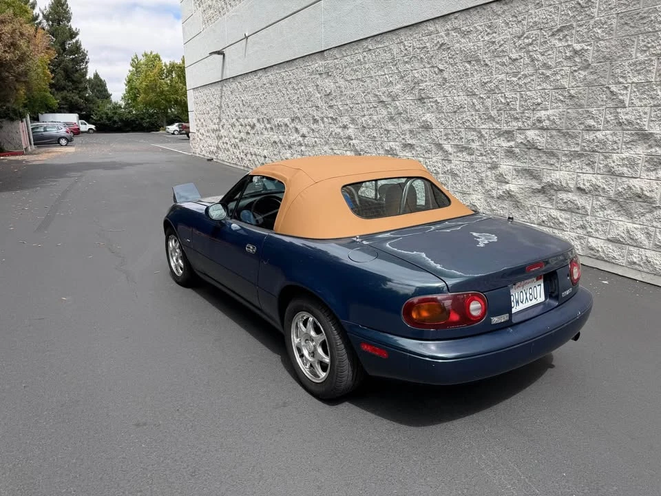 1994 Mazda NA MX-5 Miata - Image 5 of 17