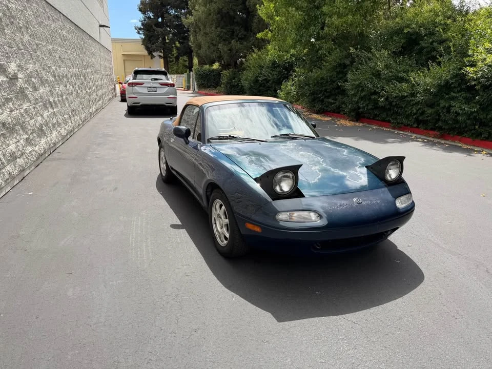 1994 Mazda NA MX-5 Miata - Image 9 of 17