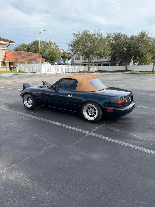 1994 Mazda NA MX-5 Miata - Image 4 of 8