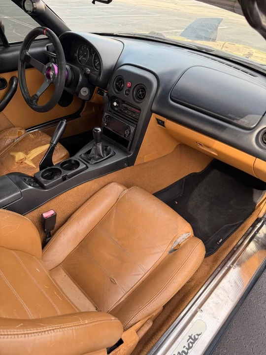 1994 Mazda NA MX-5 Miata - Image 7 of 8