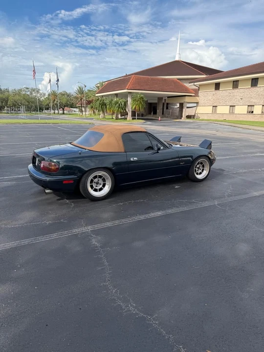 1994 Mazda NA MX-5 Miata - Image 3 of 8