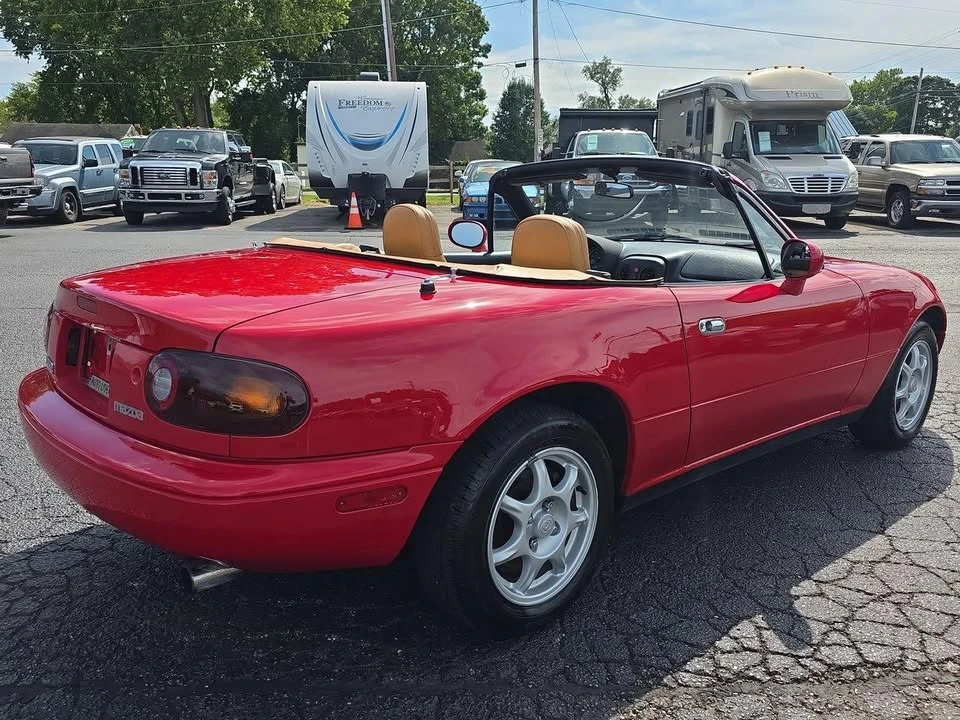 1994 Mazda NA MX-5 Miata - Image 2 of 11
