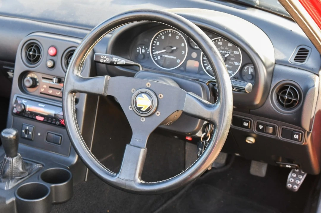 1994 Mazda NA MX-5 Miata - Image 13 of 28