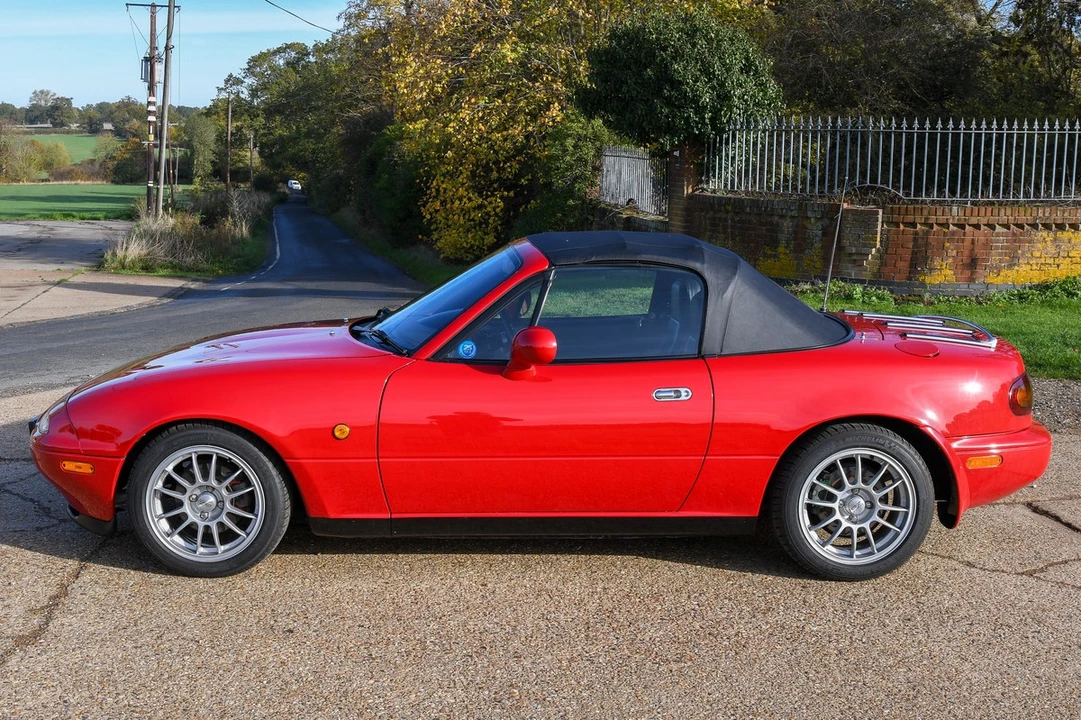 1994 Mazda NA MX-5 Miata - Image 6 of 28