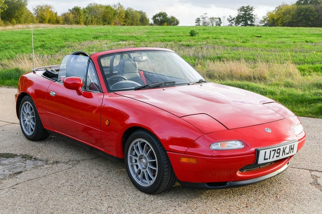 1994 Mazda NA MX-5 Miata - Image 2 of 28